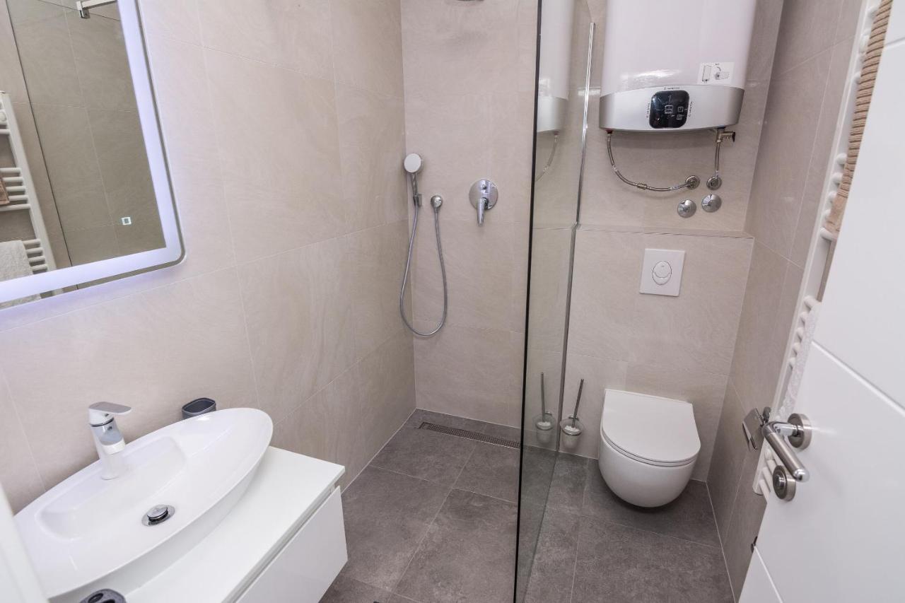 Apartment Spanic 1 Вир Екстериор снимка