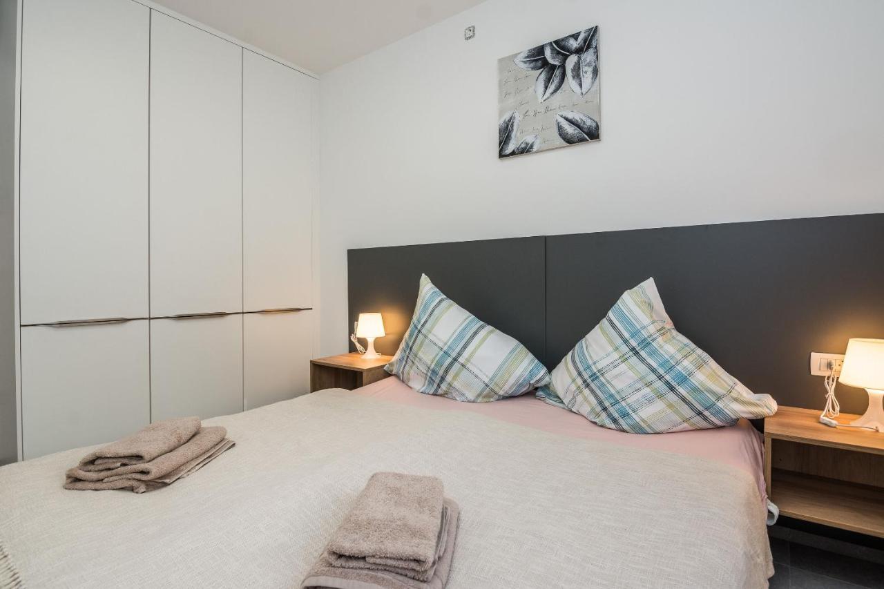 Apartment Spanic 1 Вир Екстериор снимка