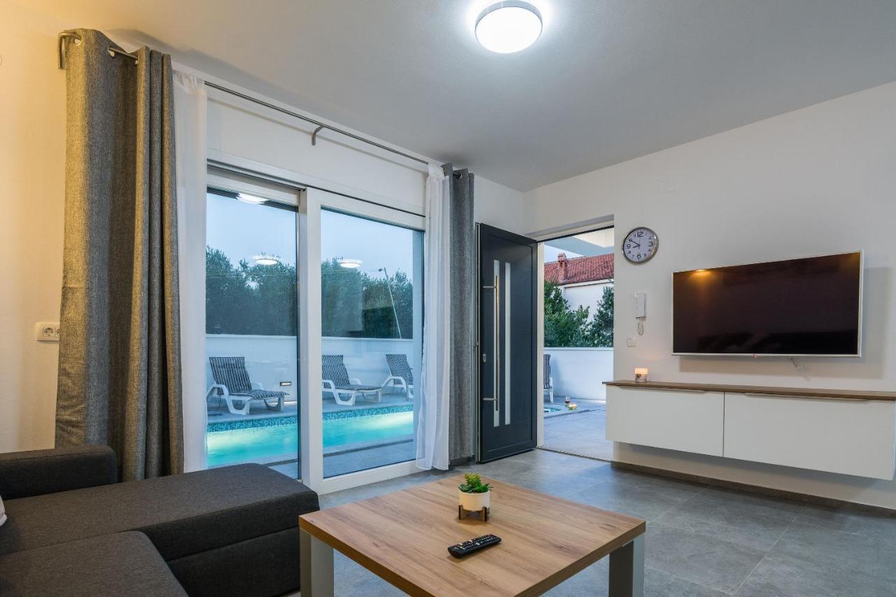 Apartment Spanic 1 Вир Екстериор снимка