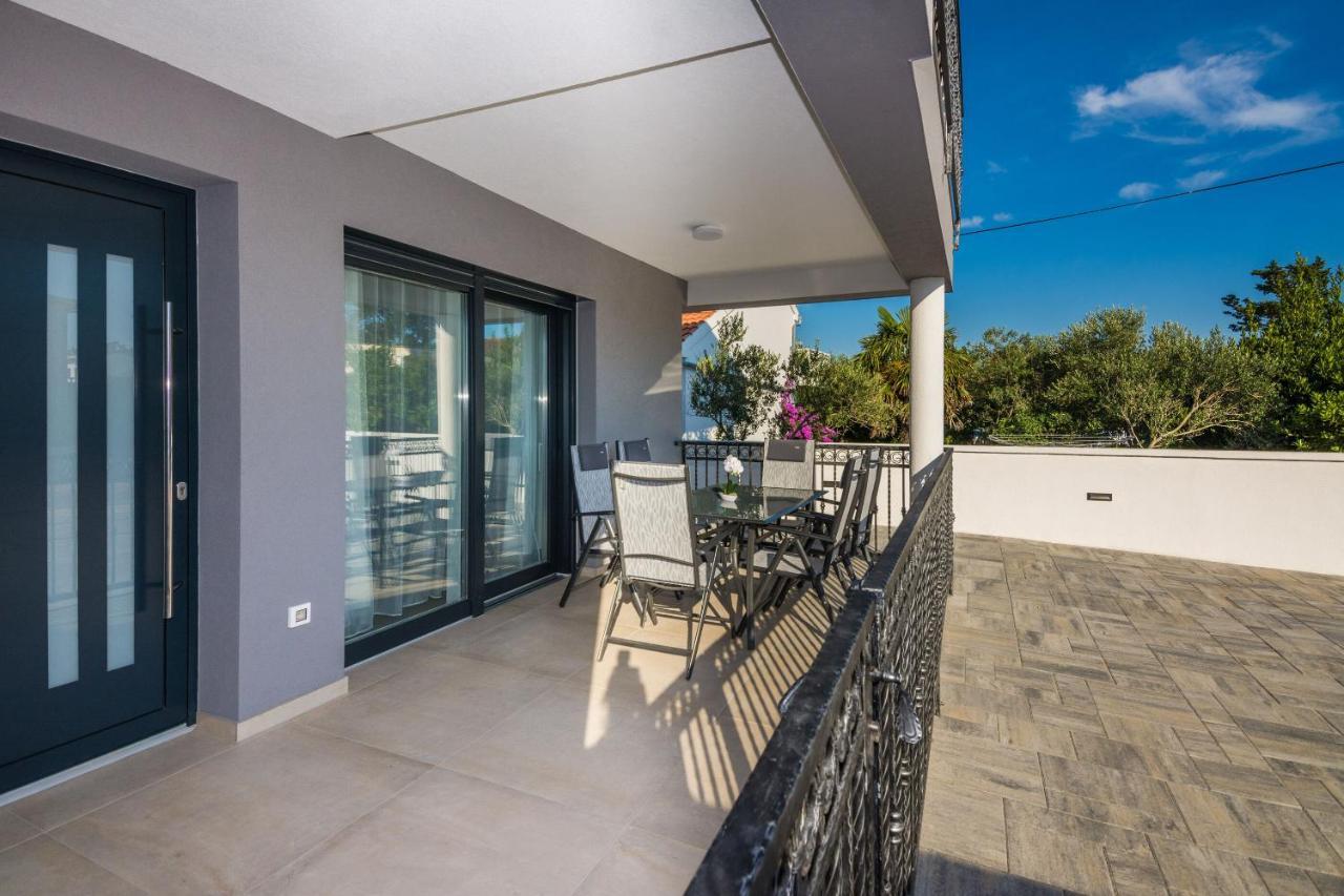 Apartment Spanic 1 Вир Екстериор снимка