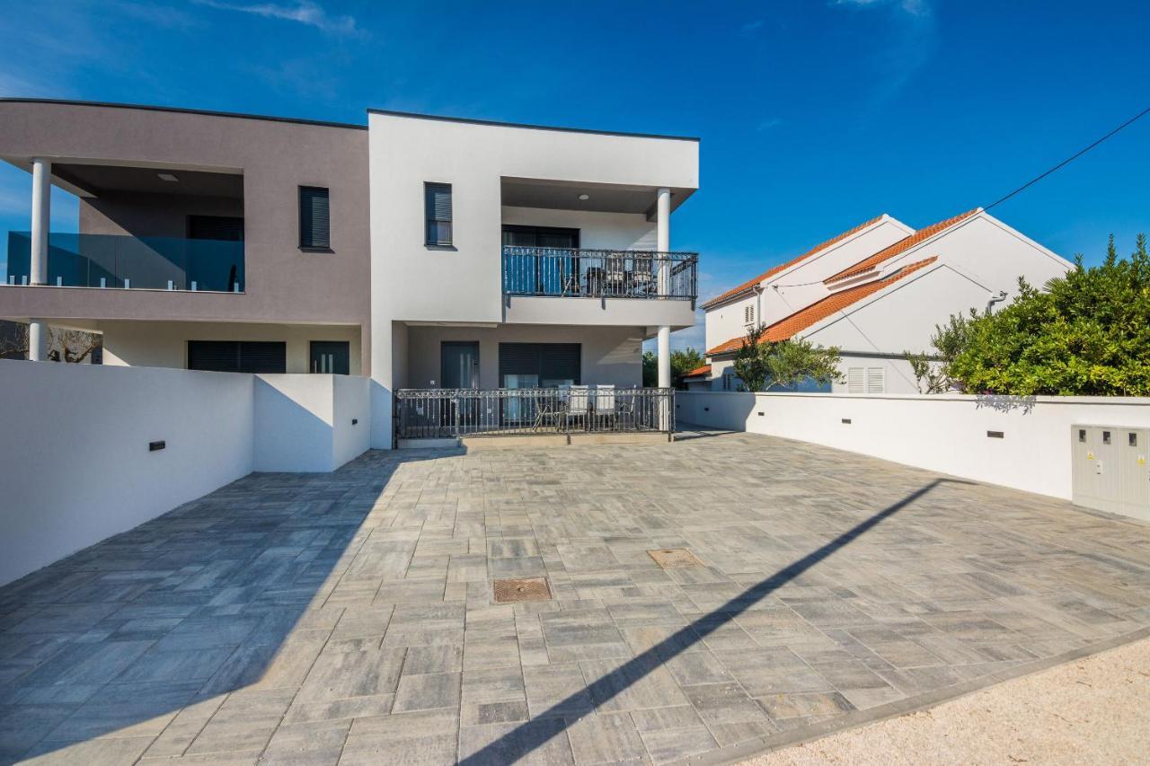 Apartment Spanic 1 Вир Екстериор снимка