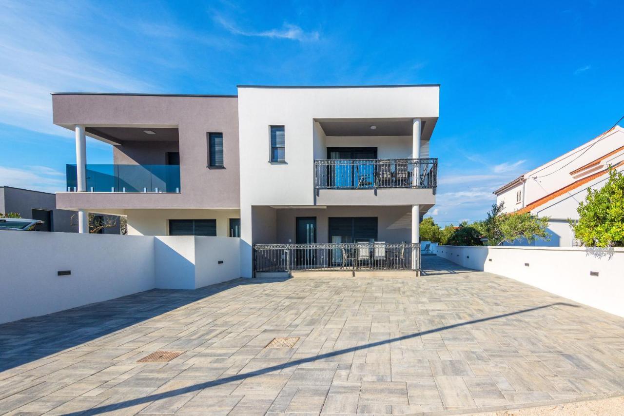 Apartment Spanic 1 Вир Екстериор снимка
