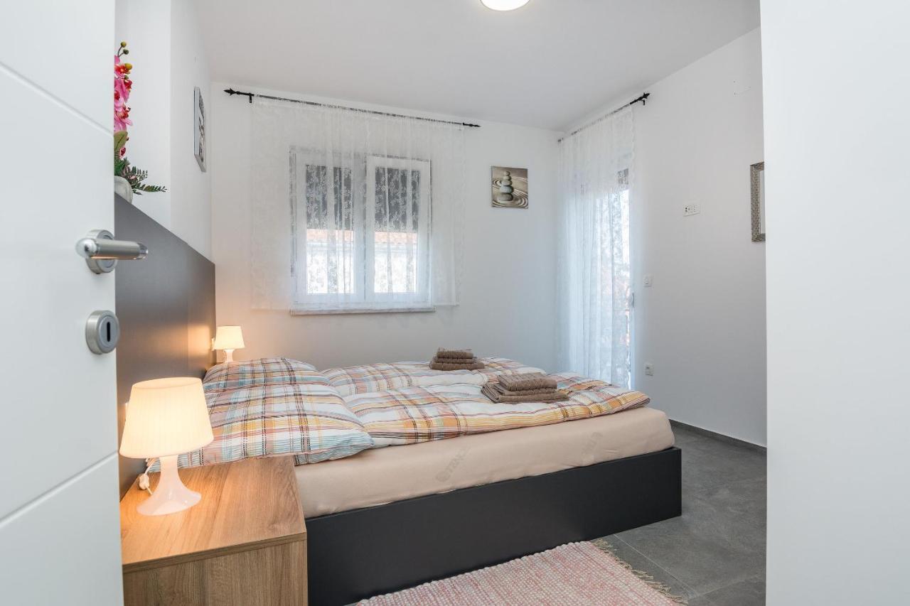 Apartment Spanic 1 Вир Екстериор снимка