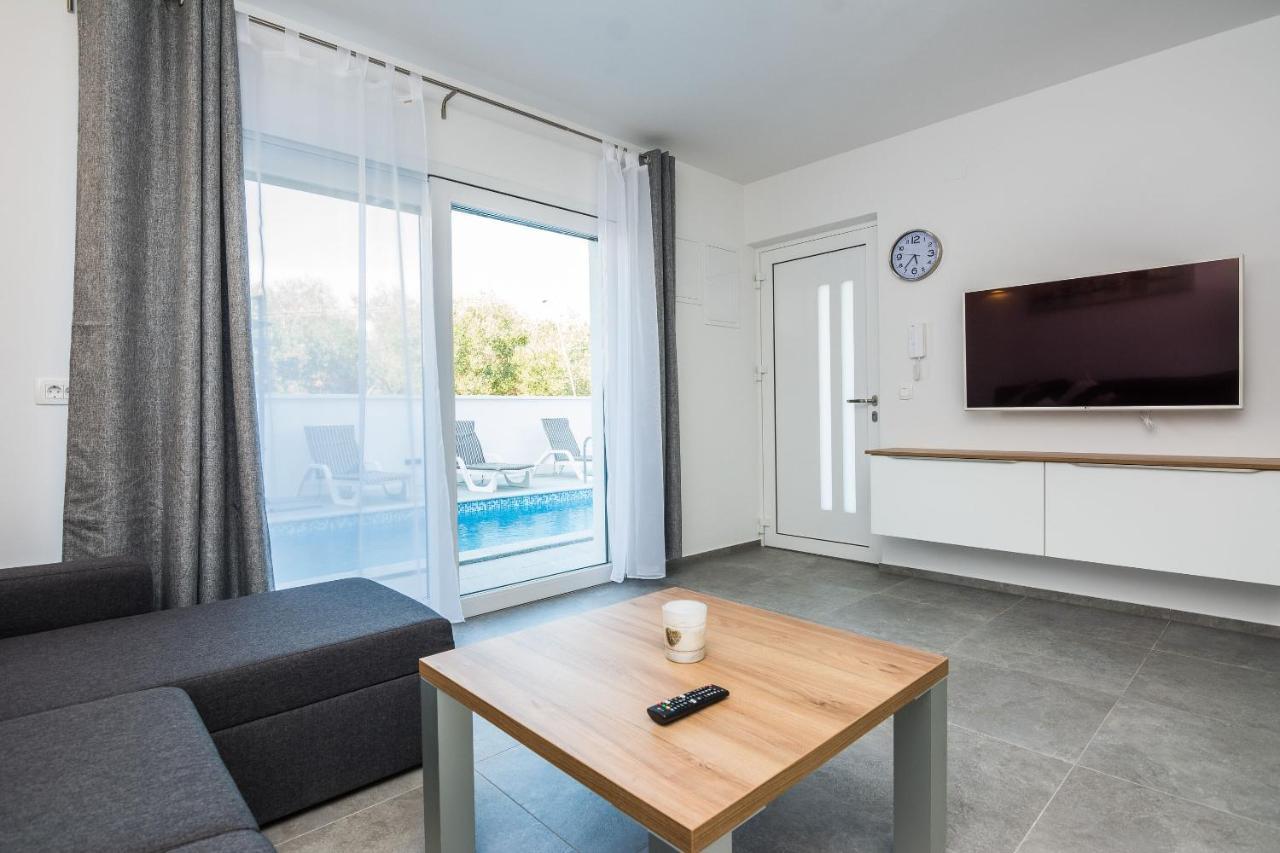 Apartment Spanic 1 Вир Екстериор снимка