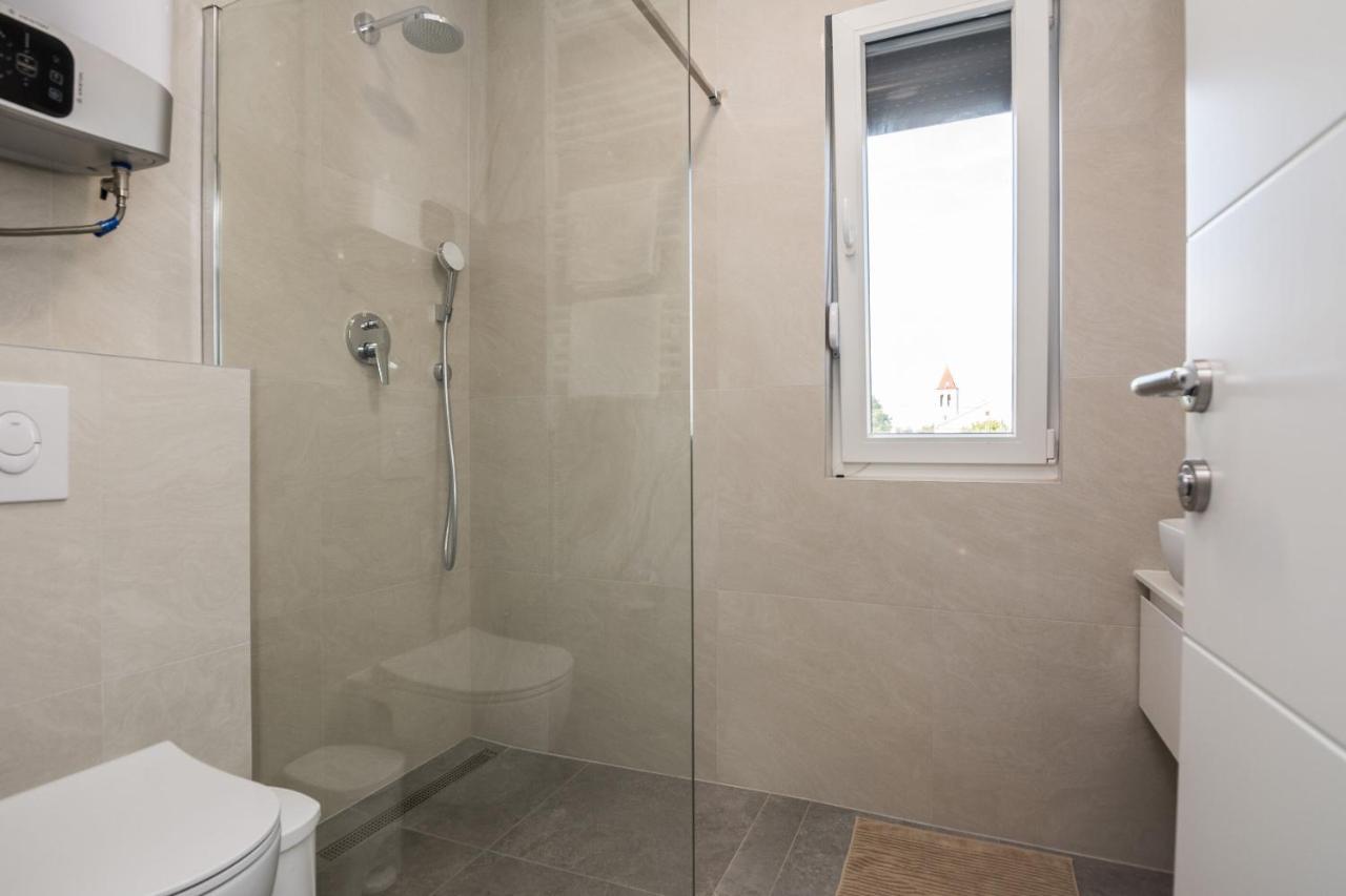 Apartment Spanic 1 Вир Екстериор снимка