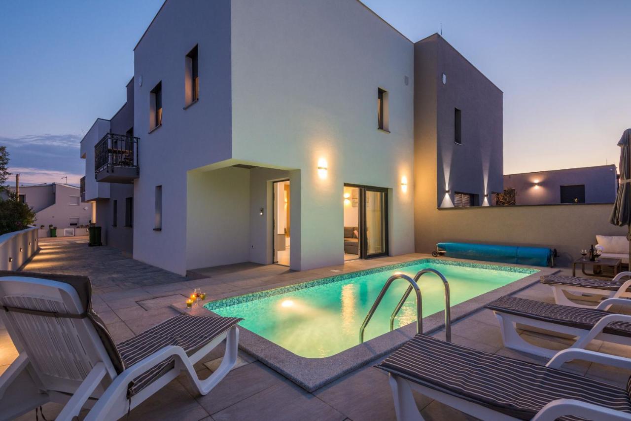 Apartment Spanic 1 Вир Екстериор снимка